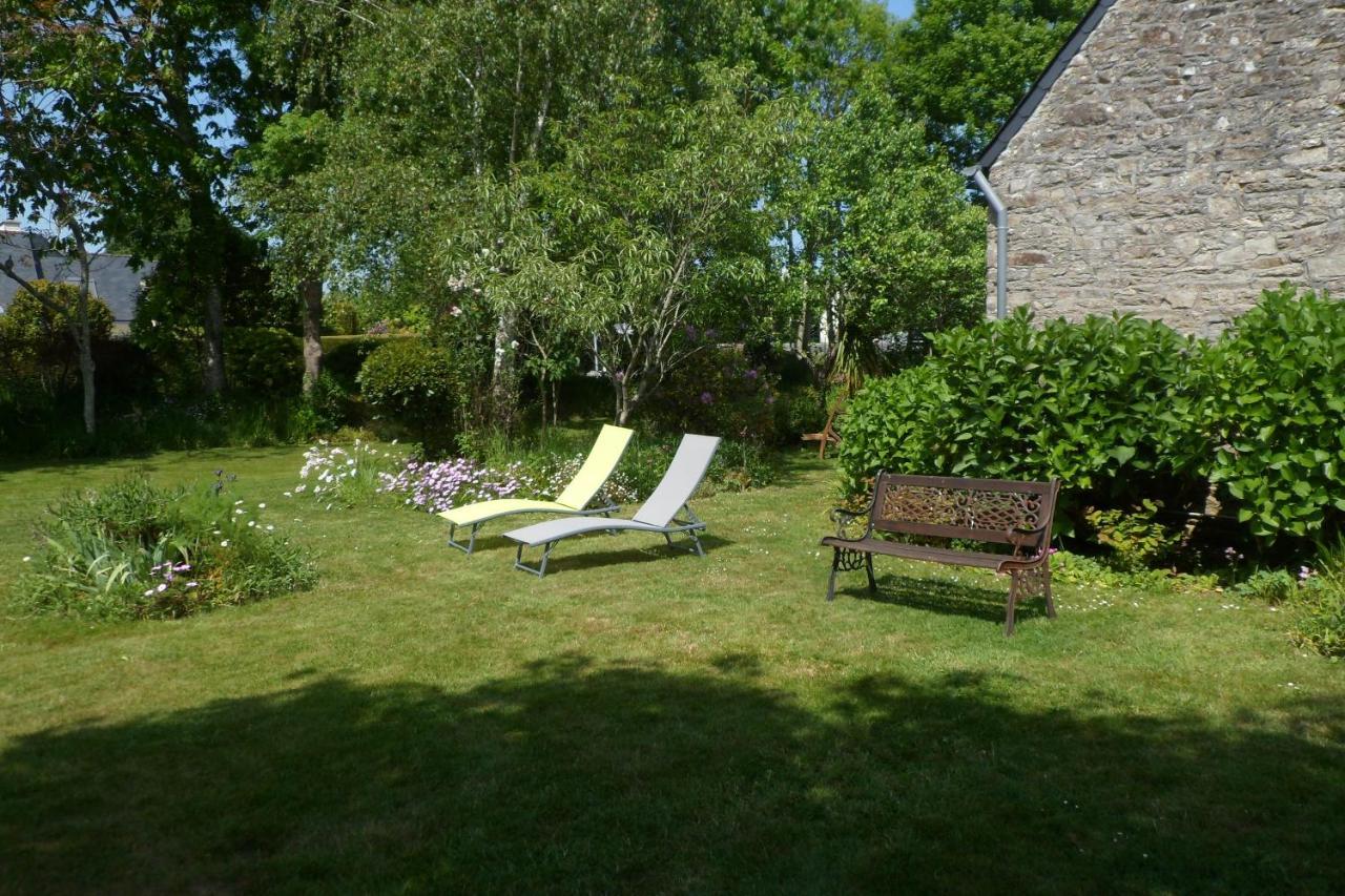 Sue'S Cottages Pleuven Exterior foto